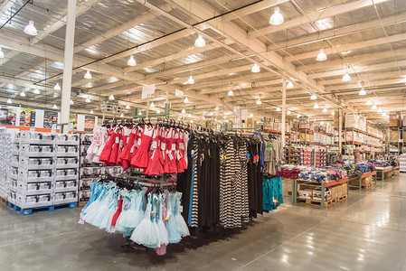 服裝鞋帽批發(fā)倉庫 現(xiàn)代供應(yīng)鏈中的關(guān)鍵樞紐